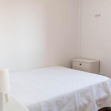 Apartamento Luminoso, Funcional Y Amplio En Zona Hospitalaria Pamplona Exteriör bild