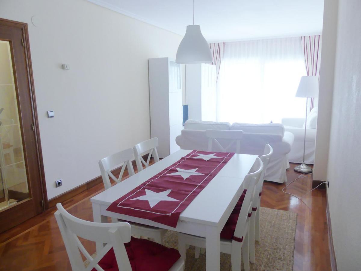 Apartamento Luminoso, Funcional Y Amplio En Zona Hospitalaria Pamplona Exteriör bild