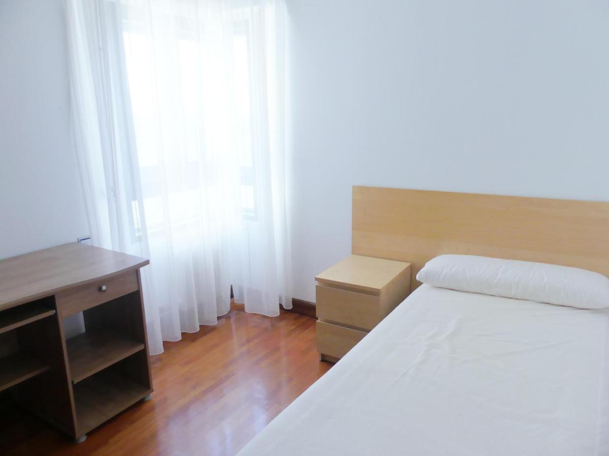 Apartamento Luminoso, Funcional Y Amplio En Zona Hospitalaria Pamplona Exteriör bild